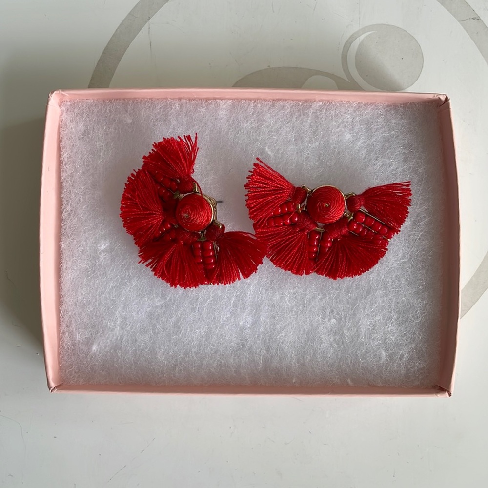 Wilde red fringe stud earrings